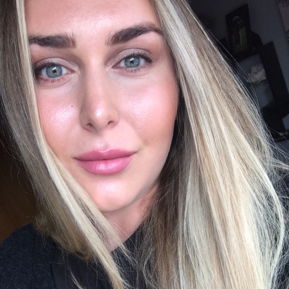 Meet your Posher, Emily - Picture 7 of 7